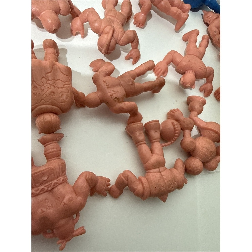 Vtg M.U.S.C.L.E. Men Mixed LOT of 30 Figures Mattel Flesh Blue Orange Kinnikuman - Picture 9 of 16